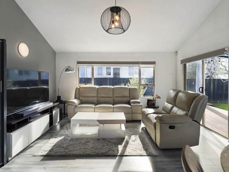 75 Kamara Road Glen Eden_10