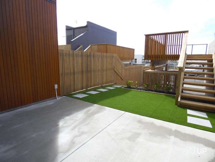 5 Hudson Bay Road Hobsonville_13