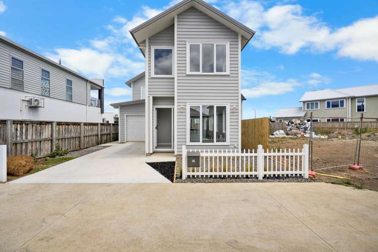 49 McCorquindale Drive 2743_0