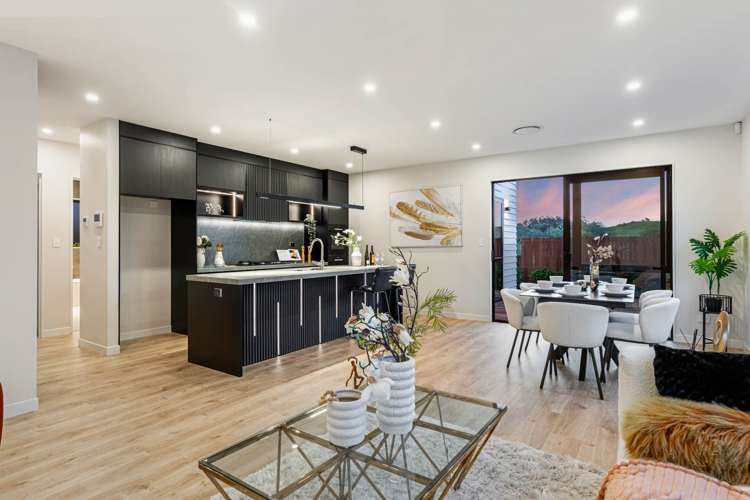 70 Tukutata Crescent Milldale_1