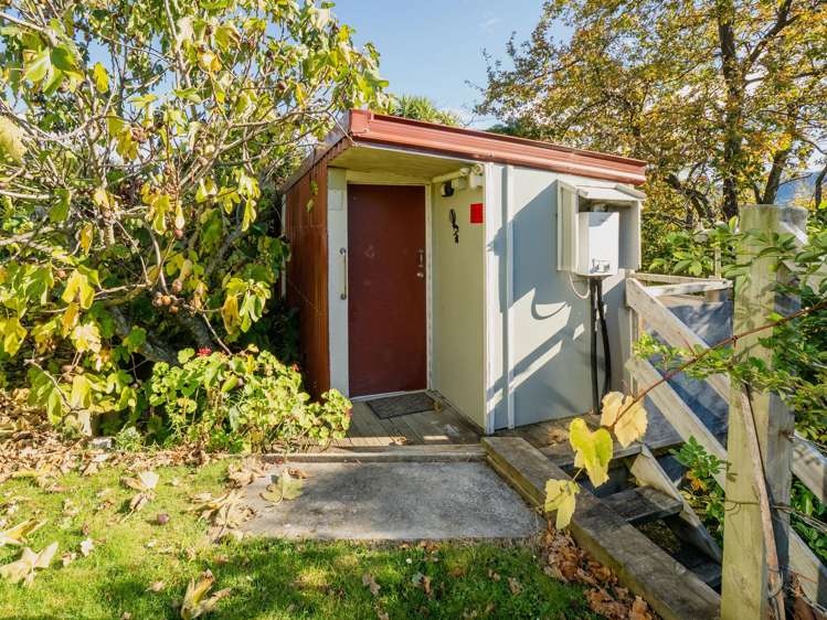 3 Ngaio Grove Robinsons Bay_36