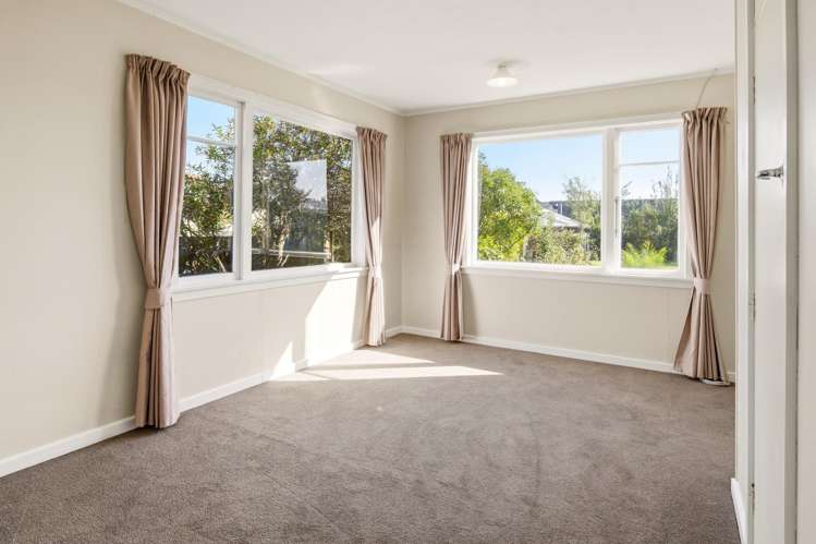 64 New Renwick Road Burleigh_14