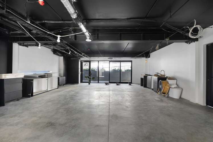 A+B/64 Coronation Road Mangere Bridge_8