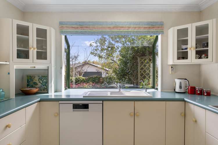 1/9 Astelia Way Waipahihi_5