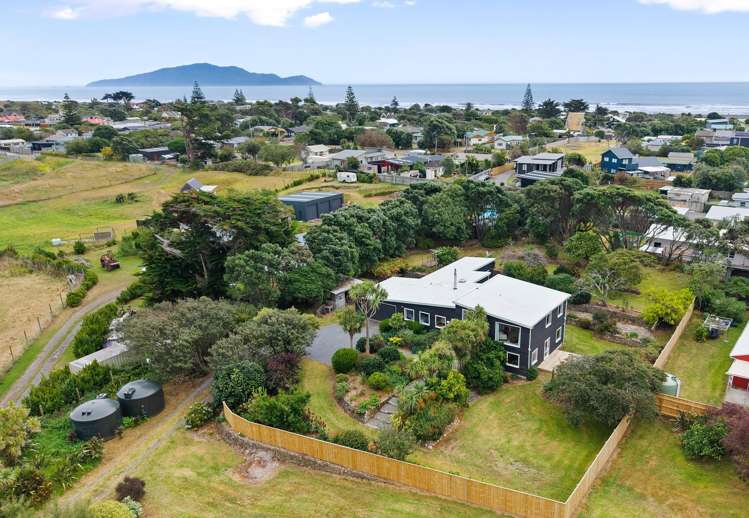 321 Te Horo Beach Road_0