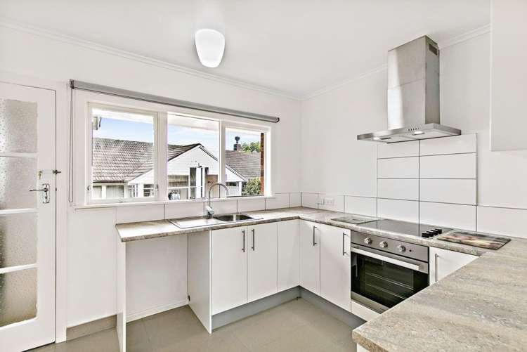 2/42A Clonbern Road Remuera_2