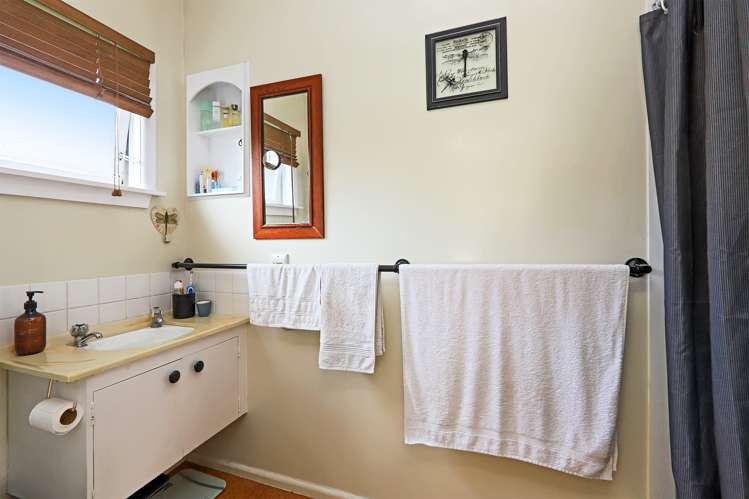 8 Tainui Drive Havelock North_11