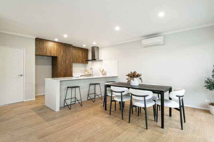 8/7 Parapara Place Albany_4