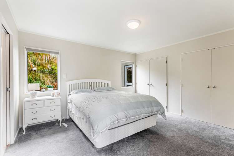 8 Dacre Grove Gulf Harbour_11