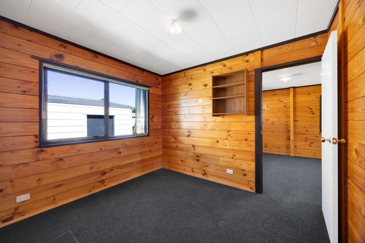 11 Heather Lea Hawera_14