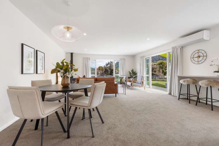 17 Hunt Place Albert Town_4