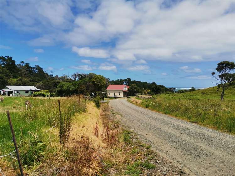 40 Waihuka Road Omapere_16