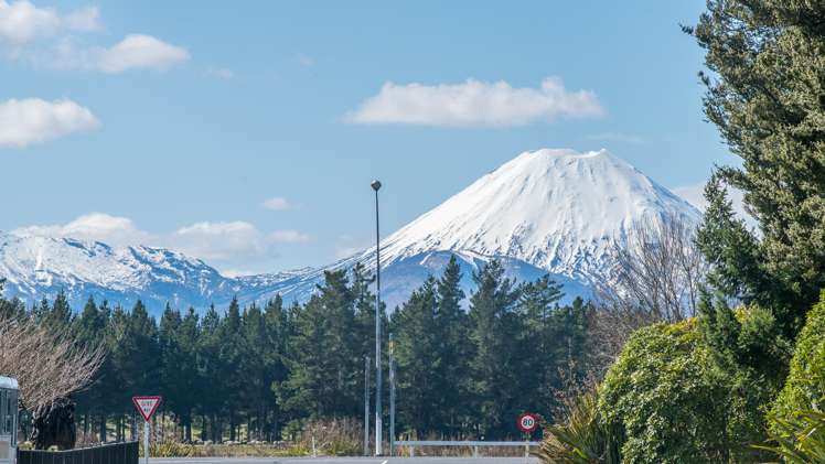 17 Findlay Street National Park_12