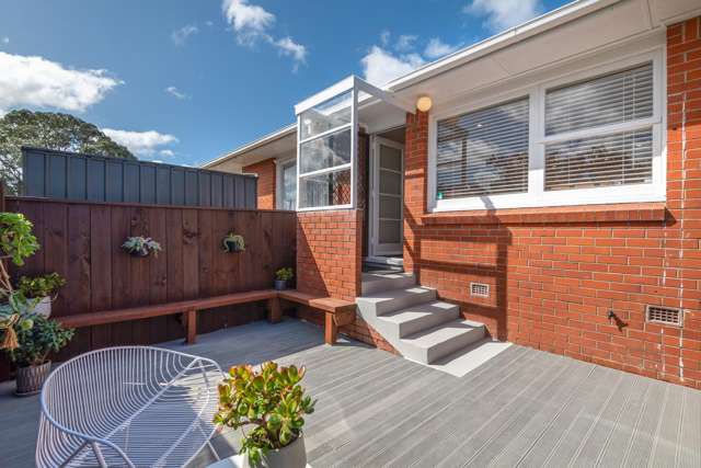Easy Living, Excellent Location