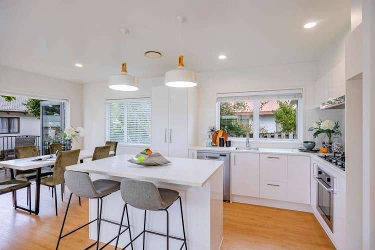 2/59 Salisbury Road Birkdale_6