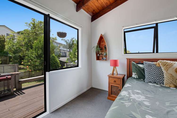 61 Polkinghorne Drive Manly_13