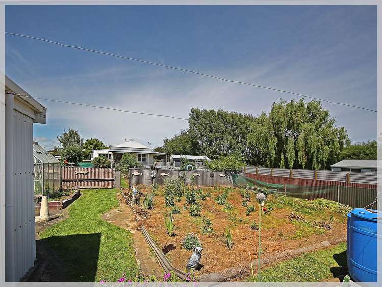 58 Avenue Road Foxton_19