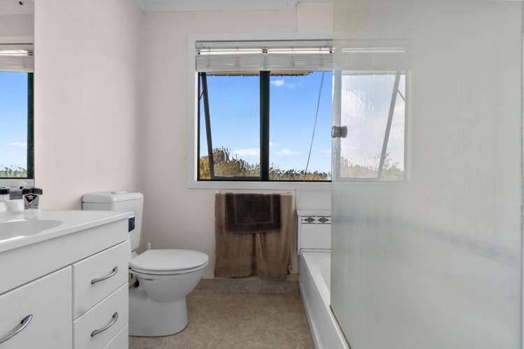 9 Guernsey Place Grandview Heights_18