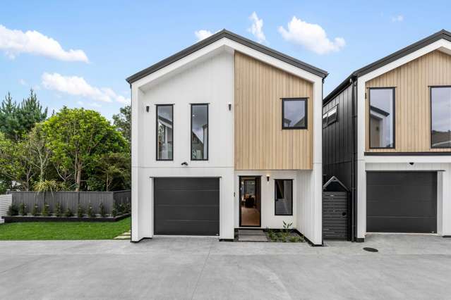 Freehold Sun-Filled Living