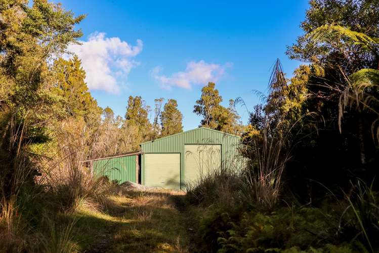 172 Clifton Road Kaiata_32