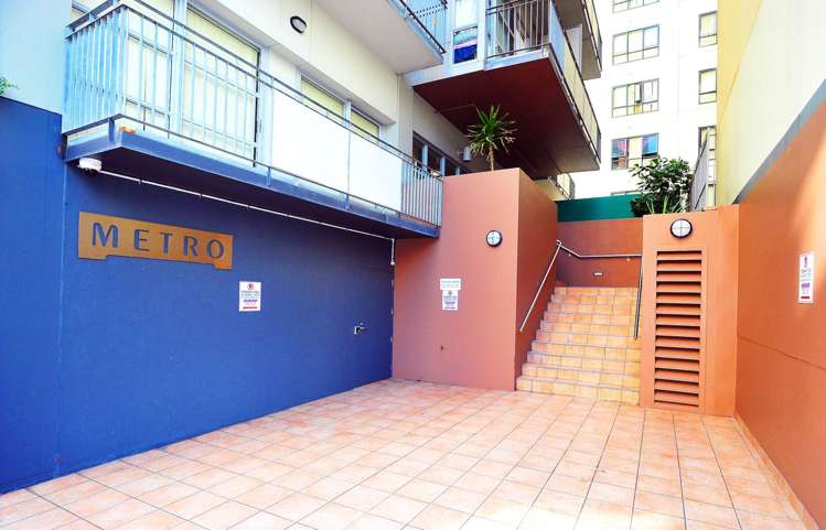 1A/82 Wakefield Street City Centre_8