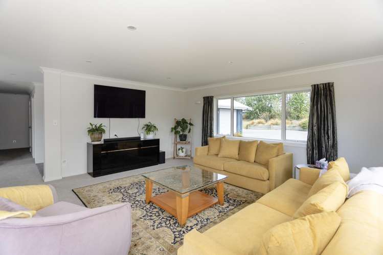 326 Homestead Road Weston_12