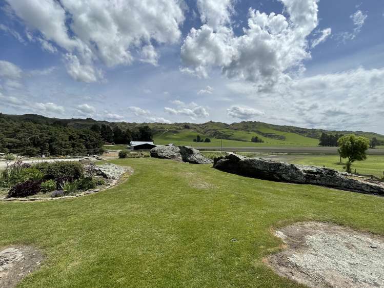 969 Nenthorn Road Moonlight_6