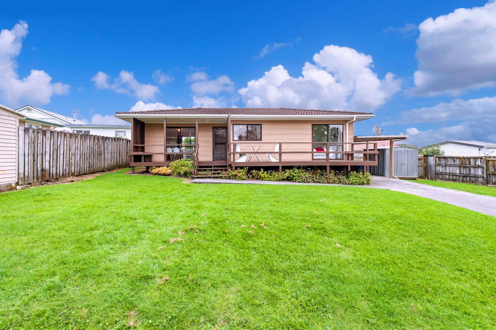 1/4 Helga Crescent Te Atatu Peninsula_0