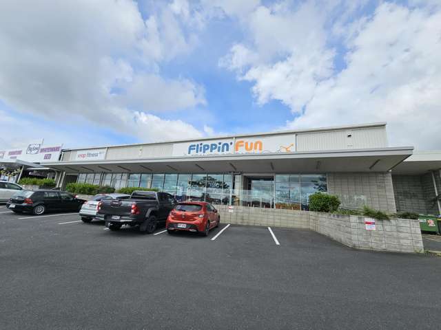 Flagship large format retail opportunity