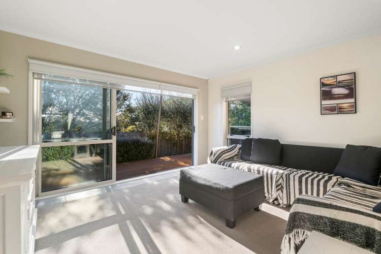 16 Saltwood Street Red Beach_7