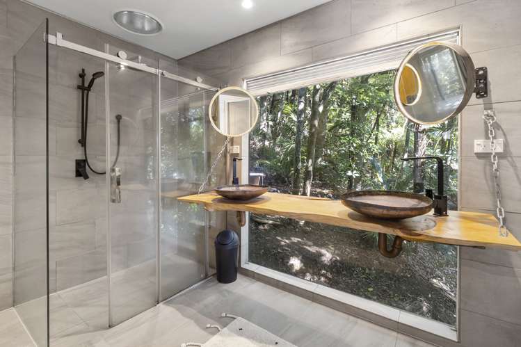 71 Trig Hill Road Onetangi_15