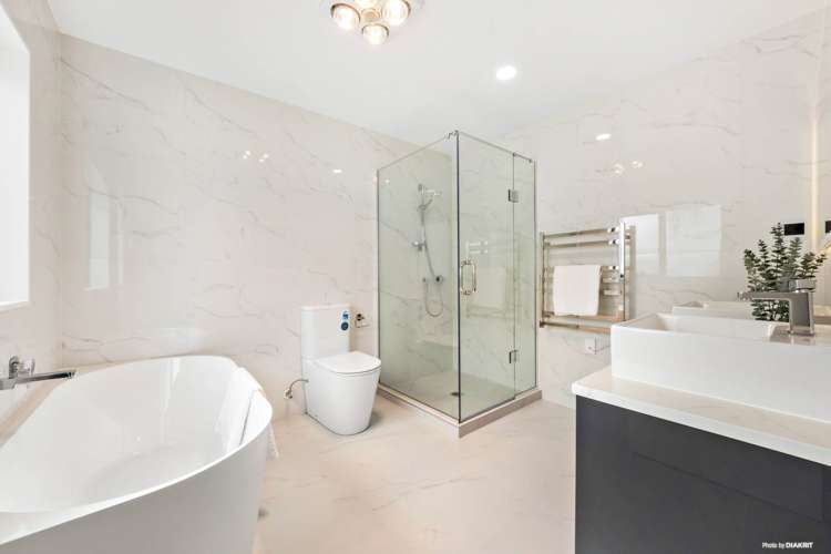 126 McQuoids Road Flat Bush_13