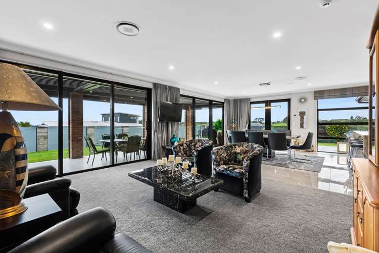 18 Manurau Crescent Merrilands_8