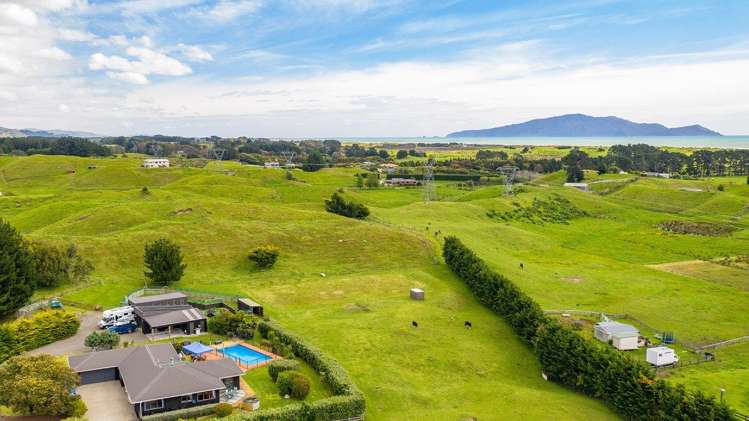 171 Derham Road Te Horo_1