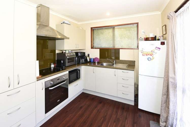 2/50 Queens Drive Allenton_5
