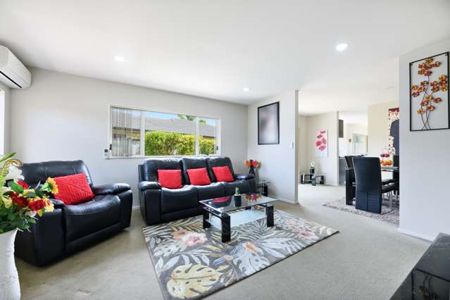 8 Riverglade Parkway Te Atatu South_3