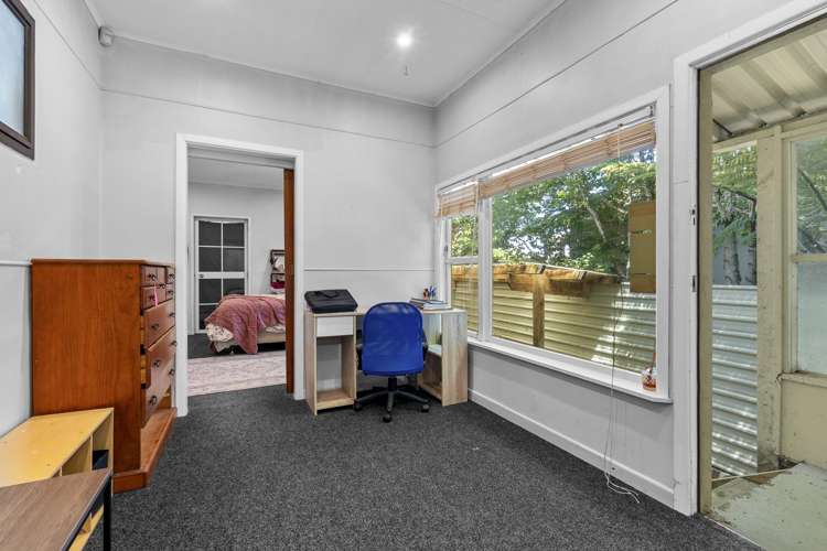 1 Silby Street Waitara_14