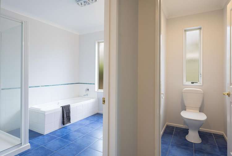 18 Standish Place Stoke_22