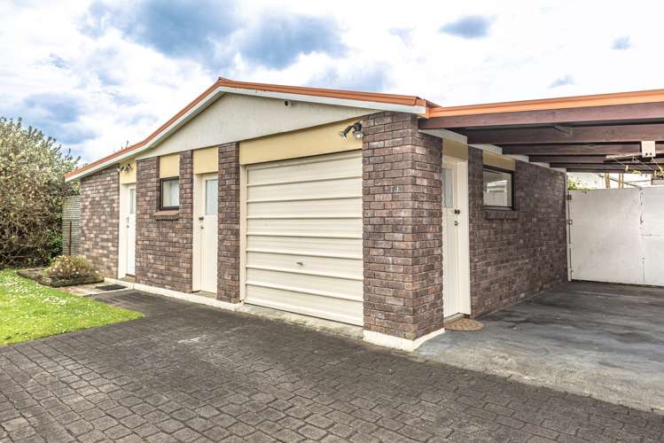 44 Exeter Crescent Springvale_19