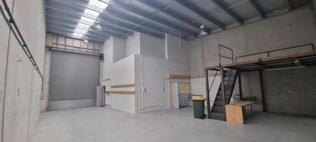 Unit 3, 4 Civil Place Rosedale_2