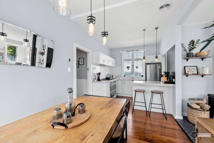 13 Plunket Avenue Petone_8
