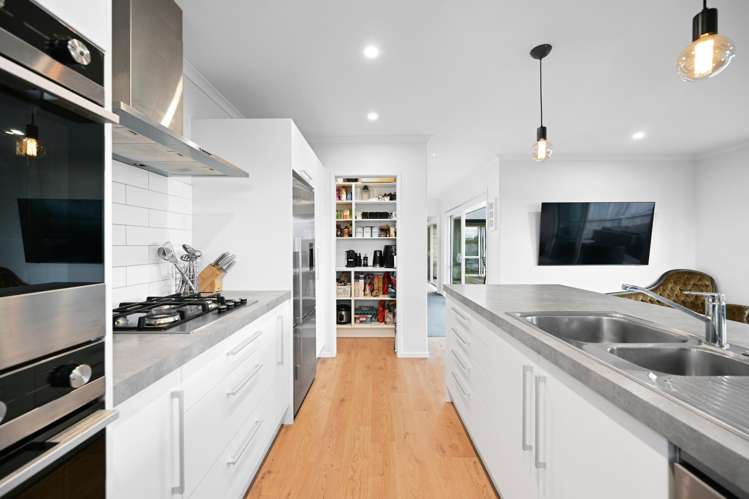 7 Bourke Drive_3