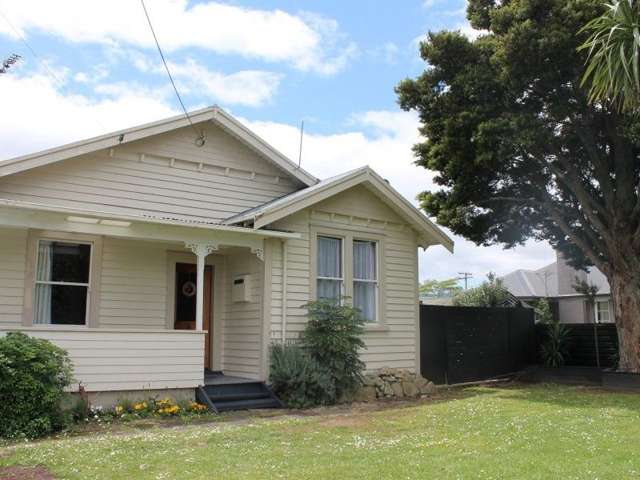 8 Bush Street Paeroa_1