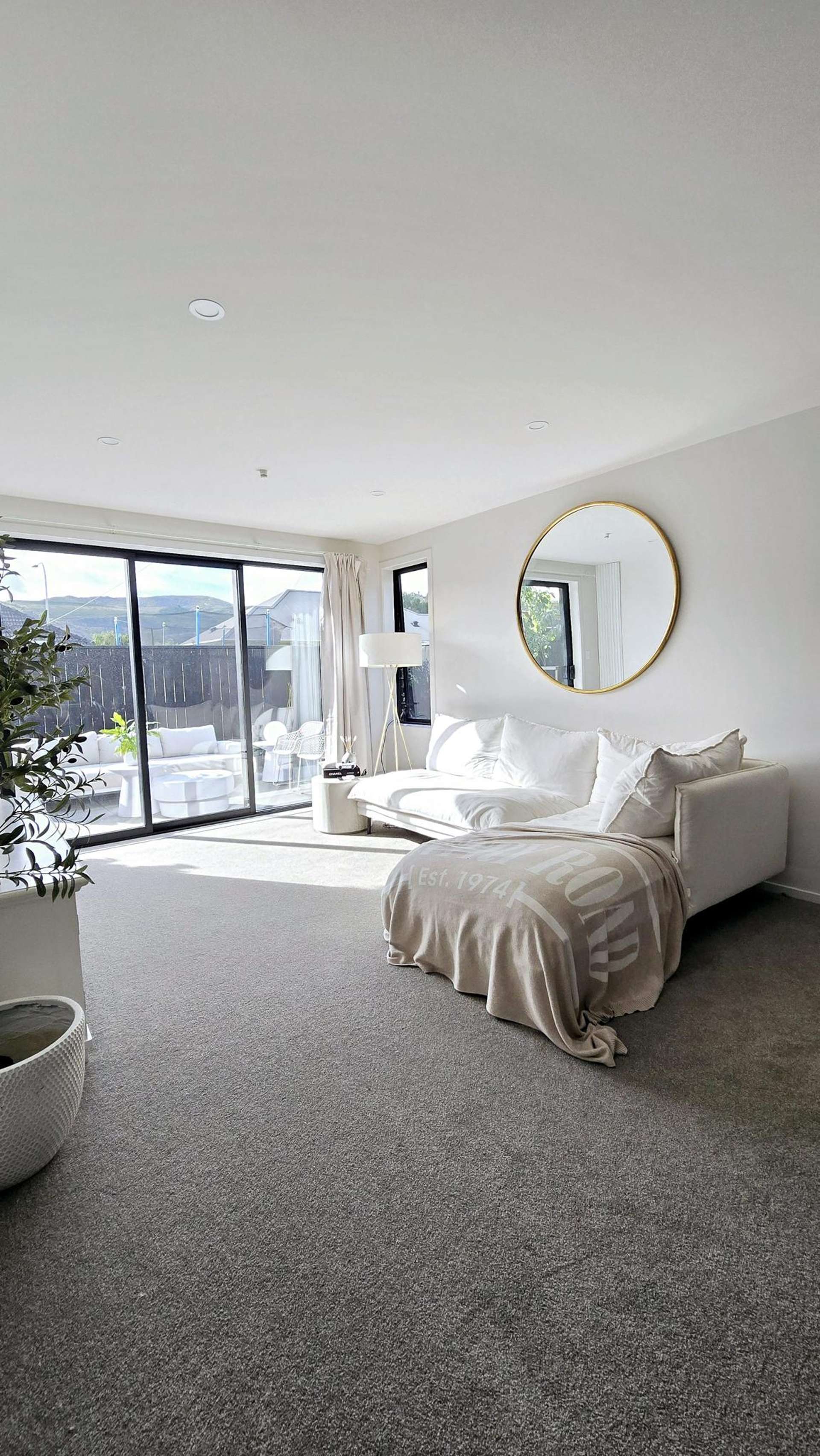 17/7 Johnston Grove Taita_0