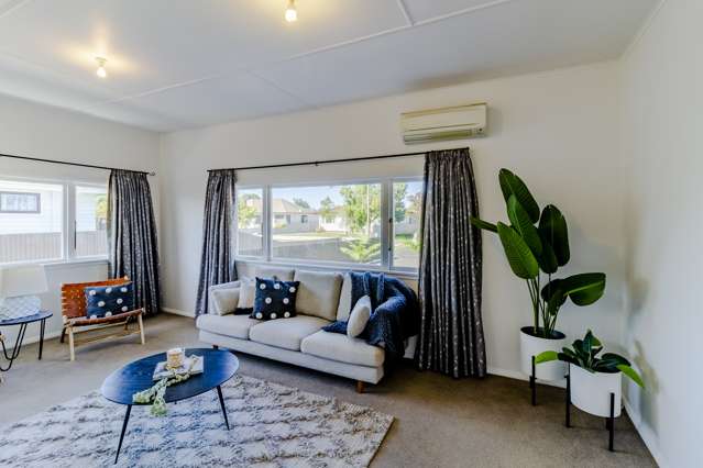 19 Flanders Avenue Onekawa_2