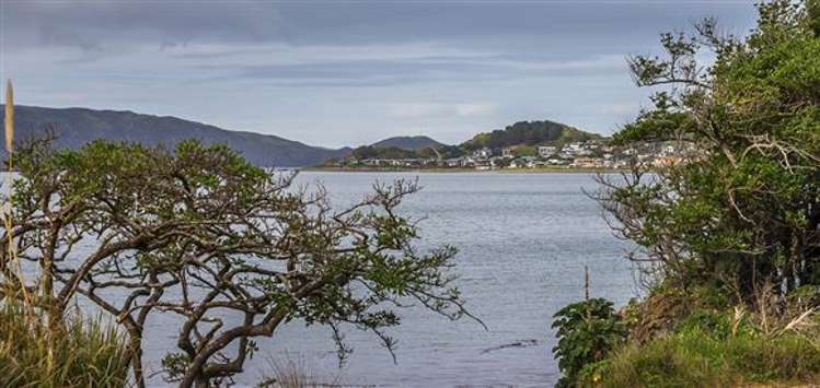 303 Karaka Bay Road Karaka Bays_32