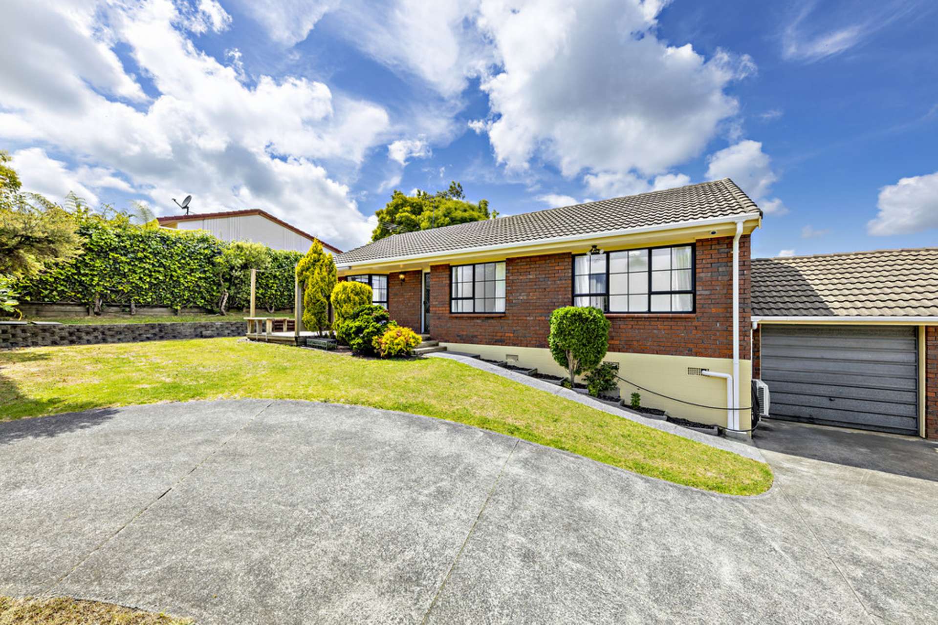 1/11 Orinda Close Botany Downs_0