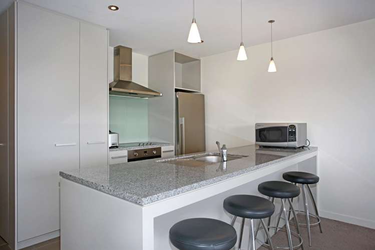 402/20 Hampton Downs Road Hampton Downs_13