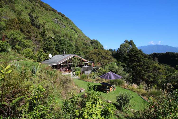 83 Upper Rocklands Road Kahurangi National Park_13