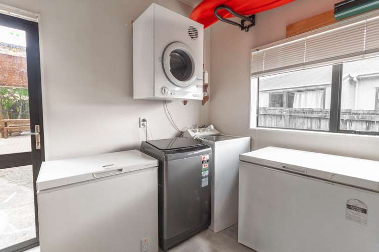 12 Skybird Place Glen Eden_8